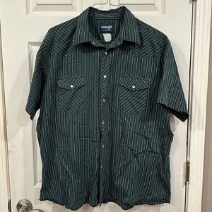 Men’s Wrangler, short sleeve pearl snap up shirt